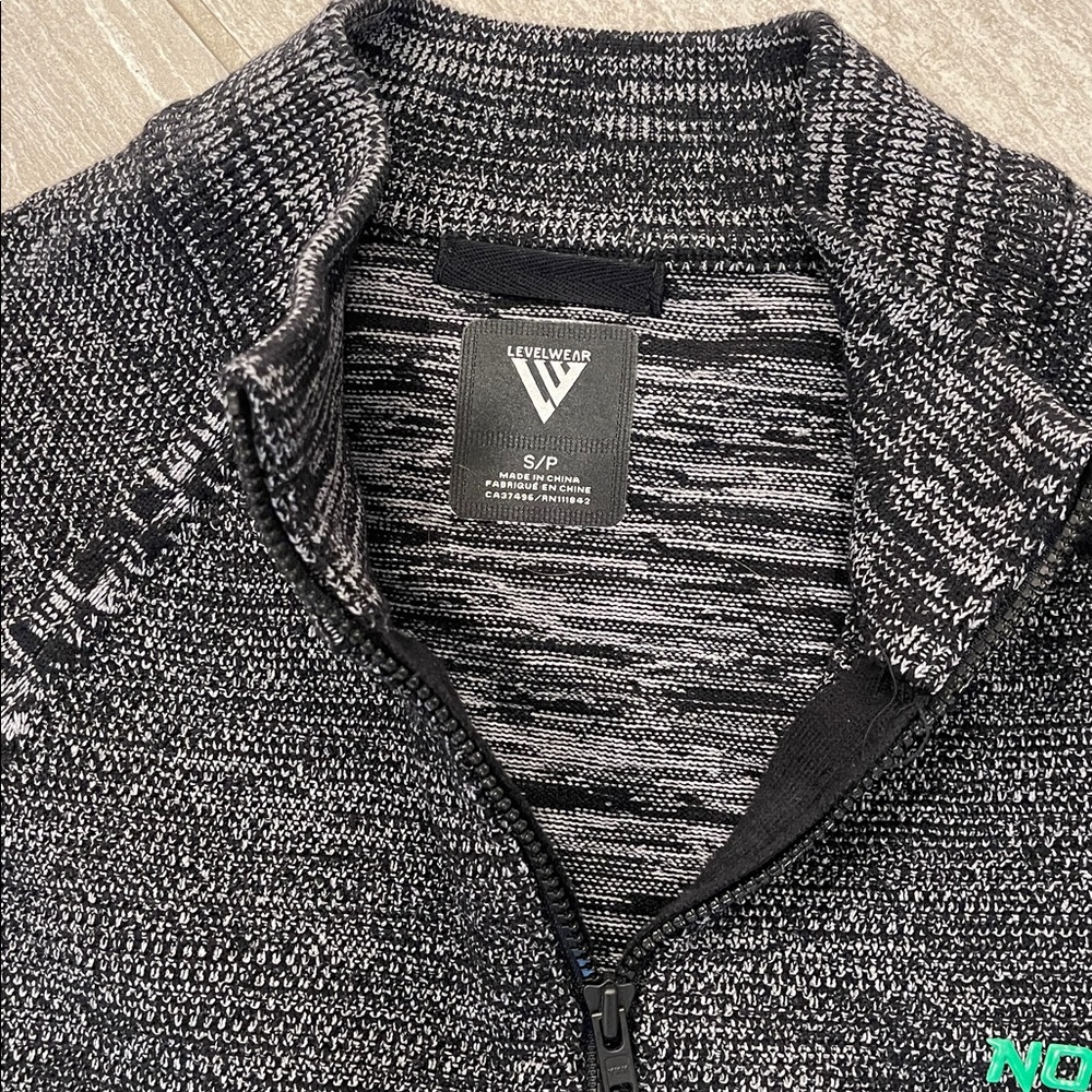 Women’s Black and Gray North Dakota Hockey sweater - Picture 3 of 3